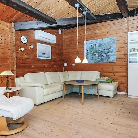 Holiday home 6 Person In Glesborg *